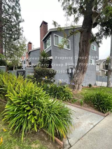 Main picture of 1917 Nelson Ave
