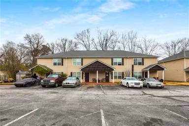 Main picture of 407 Maple Way