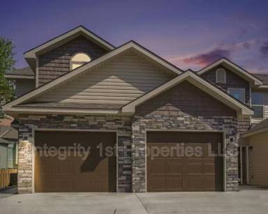 Main picture of 8831 N Helena Ave