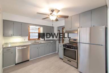 Main picture of 2632 13th Ave NW