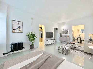 Main picture of 535 S Gramercy Pl