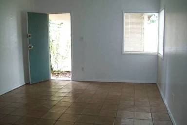 Main picture of 524 W Howe St