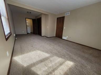 Main picture of 2944 Central Ave