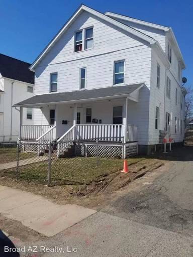 Main picture of 1877 Broad St