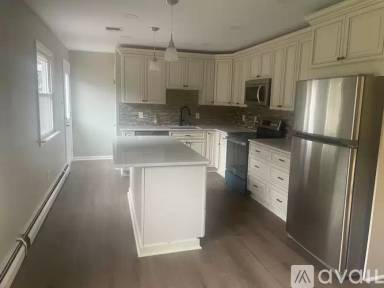 Main picture of 78 Park Ave
