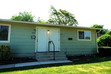 Main picture of 2210 S Owyhee St