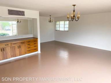 Main picture of 1522 E Water St
