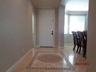 Main picture of 43130 28th St W