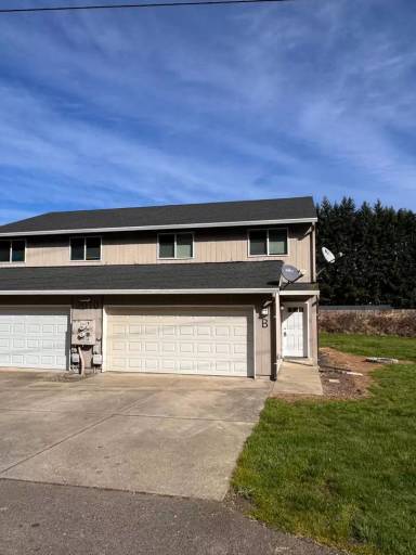 Main picture of 2010 46th Ave
