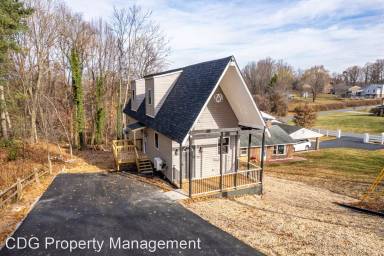 Main picture of 226 Chesterfield Pl