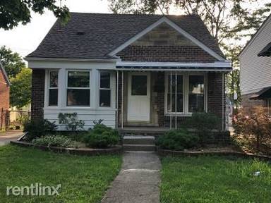 Main picture of 2205 N Vernon St