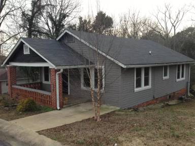 Main picture of 408 S River St