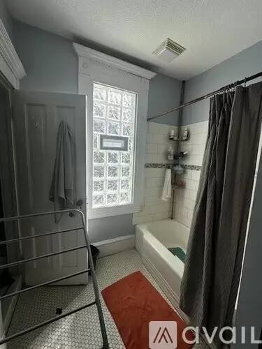 Main picture of 2117 Bryant Ave S