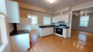 Main picture of 1122 East Market St