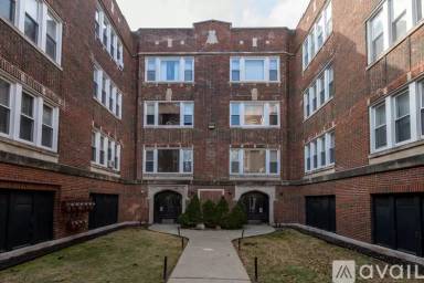 Main picture of 1949-57 E 73rd Pl