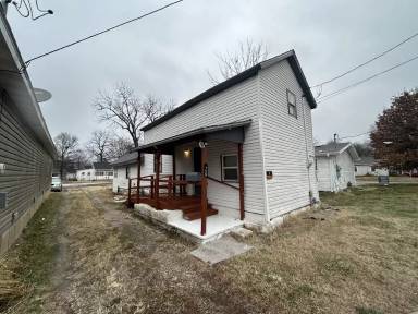 Main picture of 729 E Garfield St