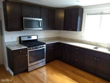 Main picture of 28 Clay St