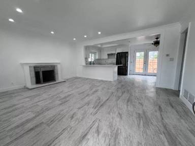 Main picture of 4422 Oakfield Ave