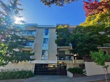 Main picture of 1800 Spruce St