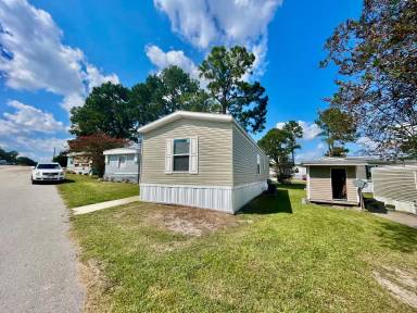 Main picture of 553 Corbin St