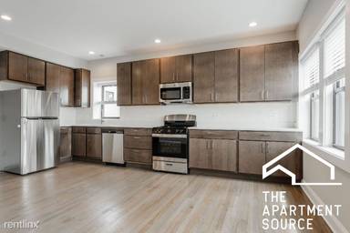 Main picture of 3407-09 W Fullerton Ave