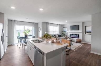 Main picture of 2476 Chloe Ln