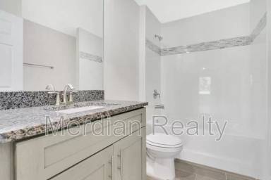 Main picture of 2315 Fox Hollow Dr