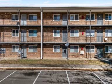 Main picture of 815 Dacian Ave