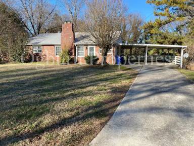 Main picture of 4719 Randall St