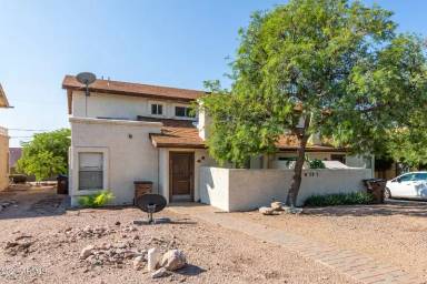 Main picture of 9797 E La Palma Ave