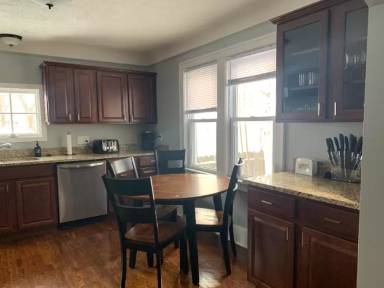 Main picture of 428 E Hayes Ave