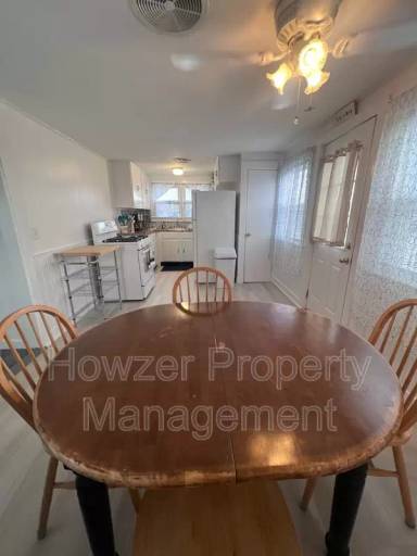 Main picture of 51 W Central Ave