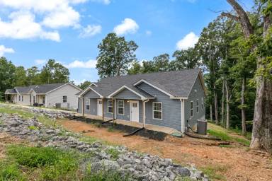 Main picture of 2645 Bell St