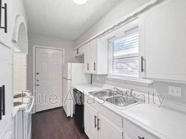 Main picture of 1908 Nolen Court - A