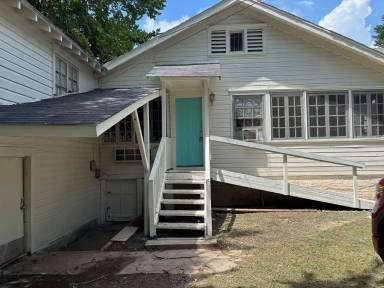 Main picture of 2606 Dodson Ave