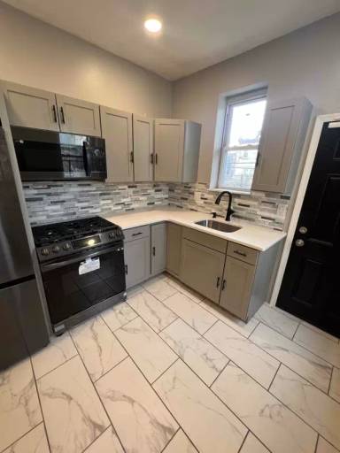 Main picture of 2506 N Garnet St