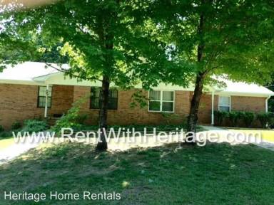 Main picture of 1704 Nutmeg St