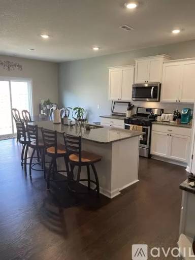 Main picture of 1062 Hampton Place Cir