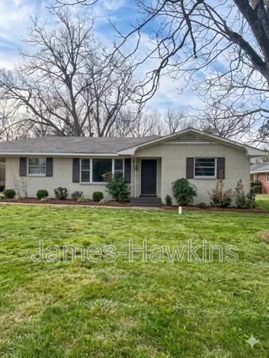 Main picture of 1388 Adrian Ln