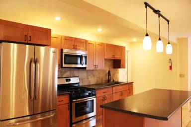 Main picture of 69 Spring St