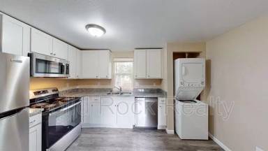 Main picture of 2405 E Saint Vrain St