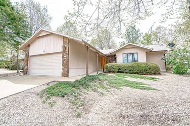 Main picture of 29 Branchwood Dr