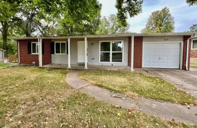 Main picture of 2004 Willowcrest Ln