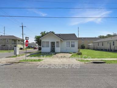 Main picture of 2633 New Orleans St