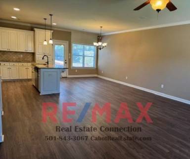 Main picture of 1725 Pioneer Dr