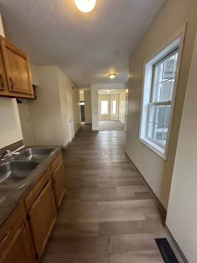Main picture of 9315 Quebec Ave