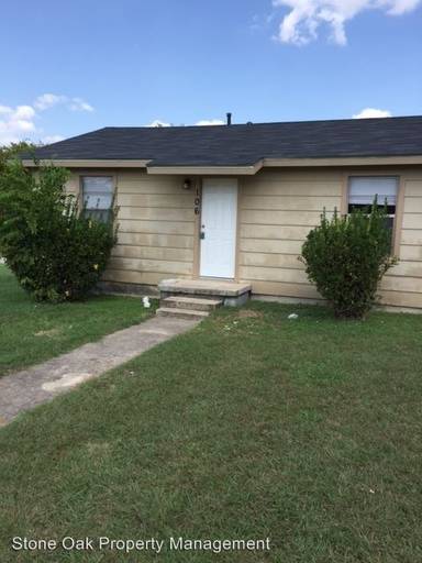 Main picture of 104 W Truman Ave