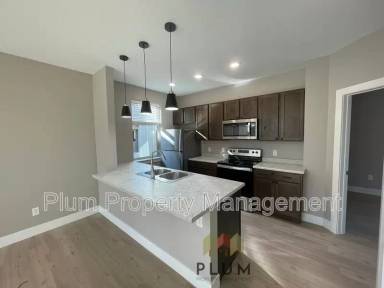 Main picture of 1720 S 14th St W