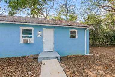 Main picture of The BlueJays Apartments