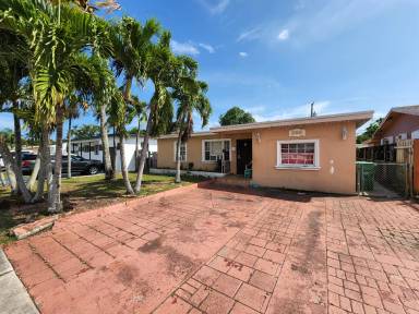 Main picture of 360 NW 119th St